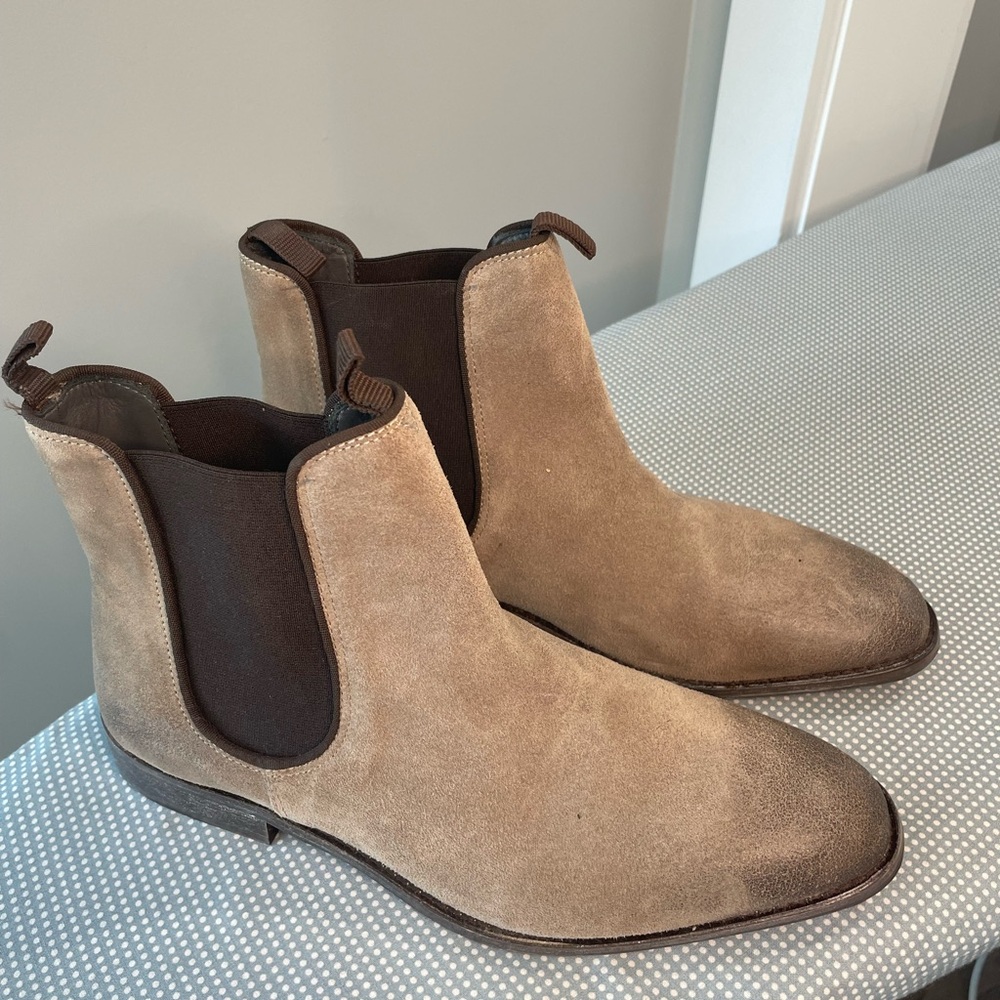 Tan Suede Chelsea Boots